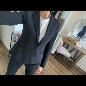 Women’s fitted business suit